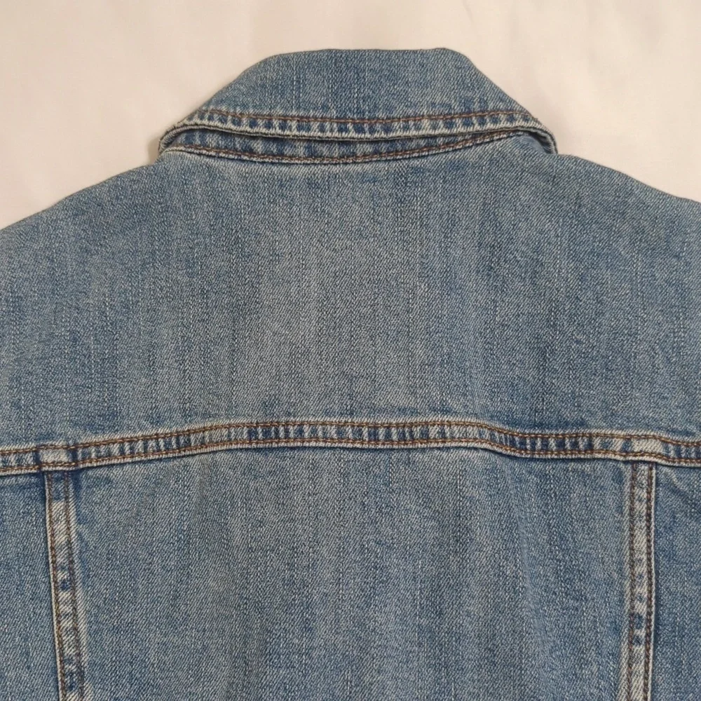 Old Navy MODIFIED Raw Hem Denim Trucker Jacket, Color Blue Size M - Picture 12 of 15